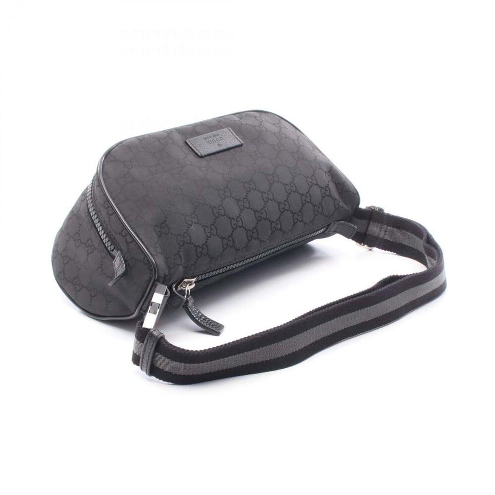 GUCCI Black Leather Fanny Pack - Picture 2 of 7